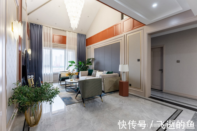 背景墙|125平米顶楼带阁楼，爆改成楼王
