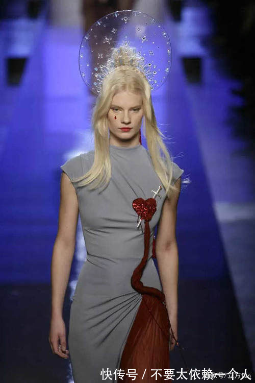 微微一笑@圣母泪妆为什么那么火怜悯众生的高级妆容