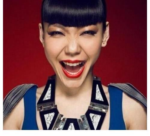 “鬼見愁”吳莫愁的心酸成名史