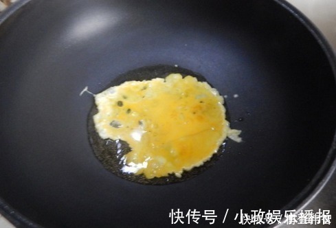 疙瘩汤|西红柿疙瘩汤,面疙瘩总是做不好?试试这个办法,大小均匀又入味