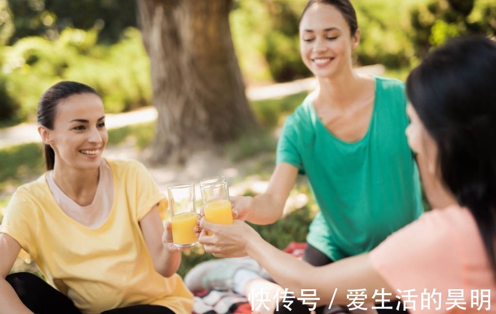 熬夜|研究表明,怀孕三个月后,胎儿最怕的不是孕妈熬夜,而是这个习惯