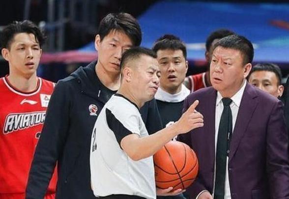 林书豪|篮协或严肃处理裁判汪梅!强行改判北京队获利,曾被停赛一个赛季