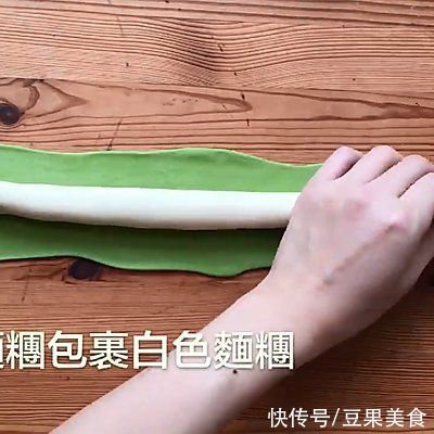 色香味俱全的翡翠菠菜素饺子，这个冬至必不可少