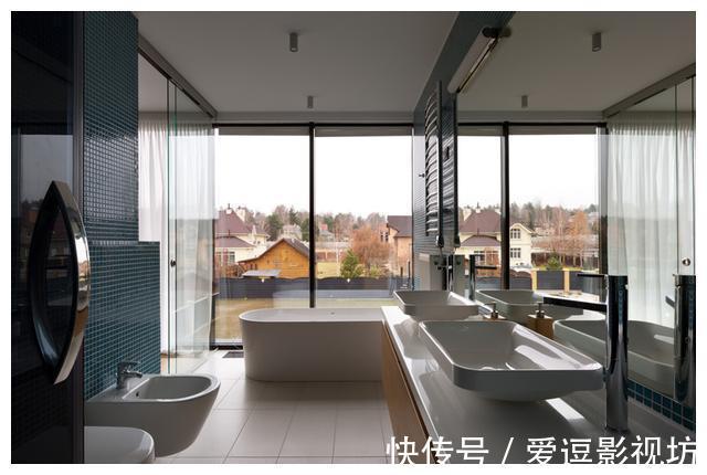 功能性|走进荷兰这栋两层房子,不豪华、不堆砌,一家四口住得很顺心