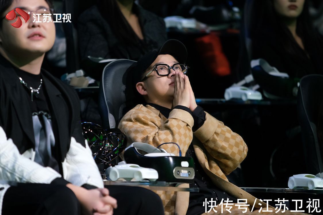 《2060》收官夜笑泪齐飞！电视鸡竟然催更周杰伦？