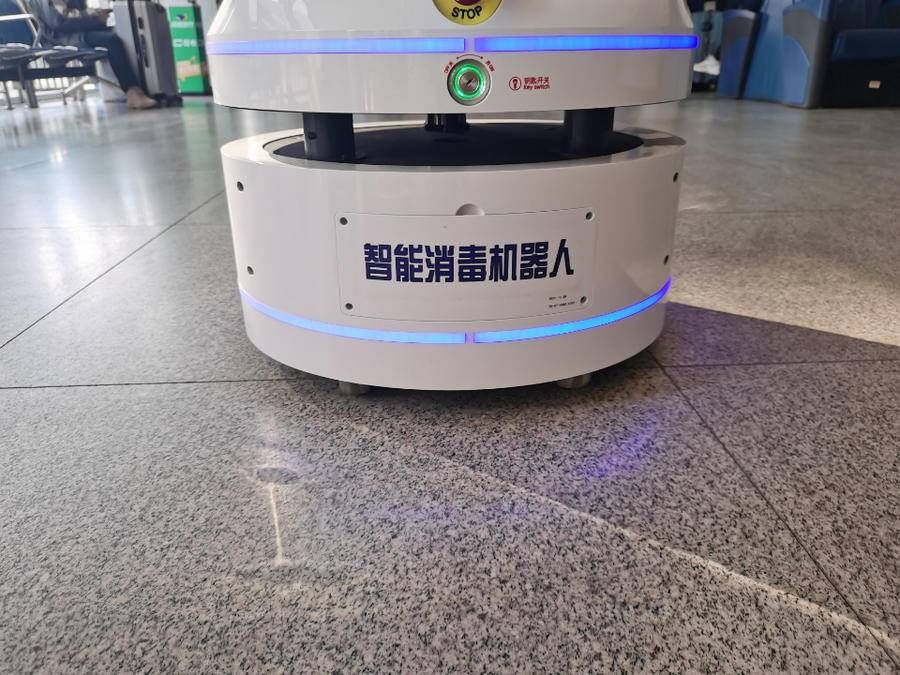 潍坊|潍坊智能消毒机器人“参战”防疫，已在人群聚集区陆续投用