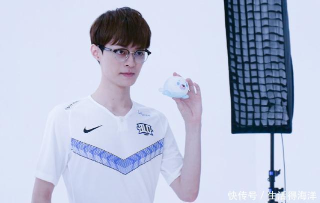LPL|LPL赛区真正的人气王，每逢比赛万人应援比Uzi回归呼声还高！