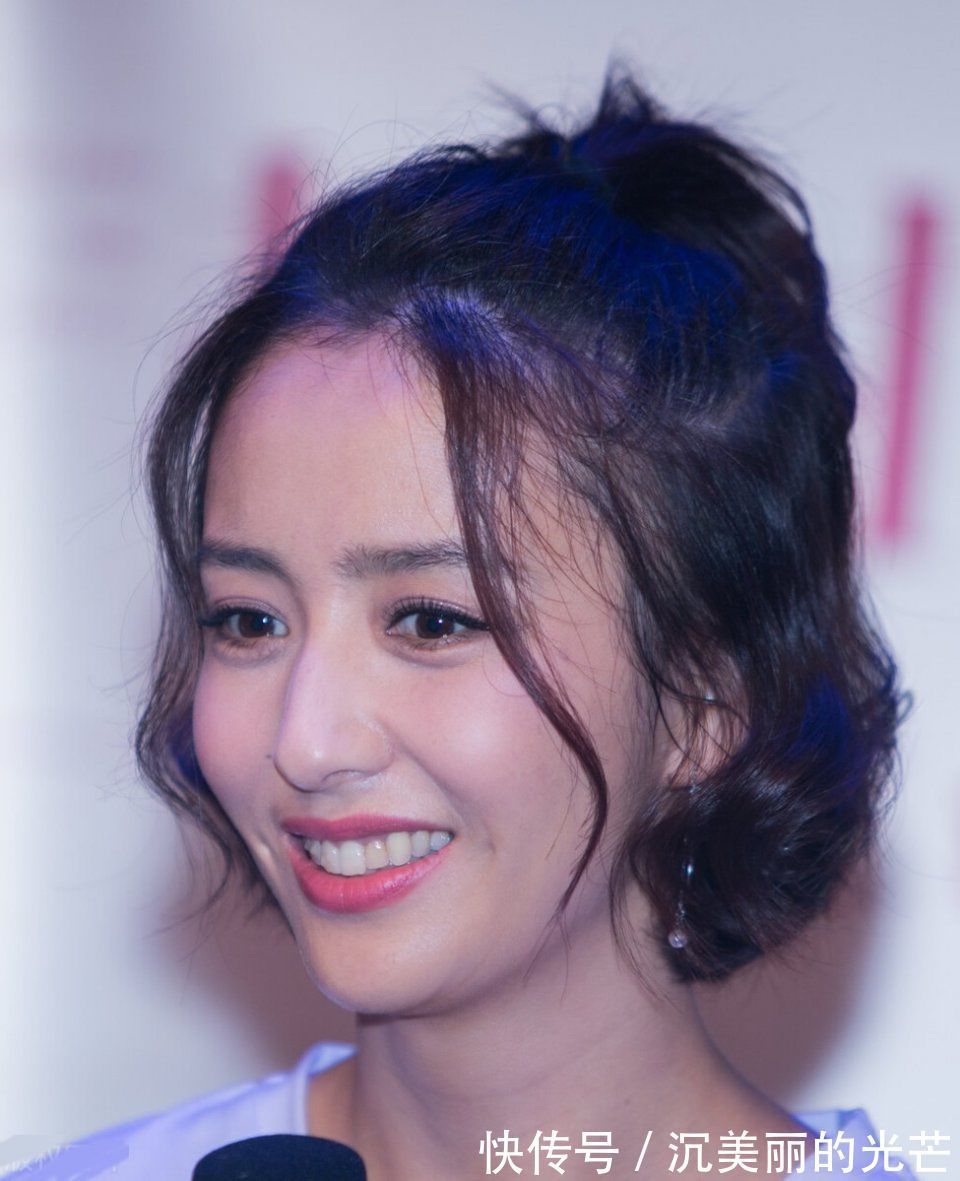 刘海|半扎半散发型有哪些?半马尾或半丸子都不错,时尚又甜美