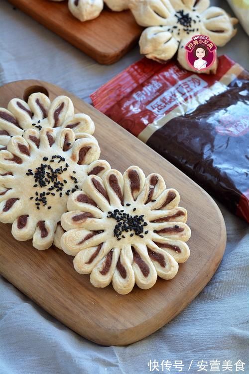 快过年了，教你用1块面做3种酥皮点心，菊花酥桃花酥漂亮又好吃