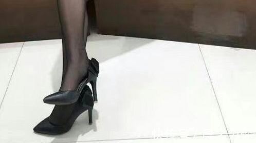 气质 细跟尖头高跟鞋,穿出精美的女人气质,绽放出性感的一面!