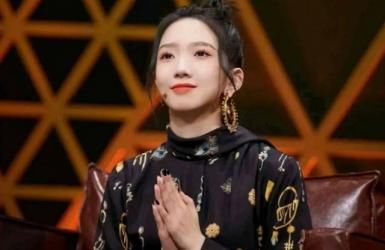 孟美岐凭什么点评前辈周传雄？节目组出面回应