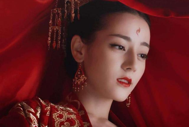 宝爸|追剧宝妈给孩子取名“凤九”,宝爸一听哭笑不得:看看我姓啥?