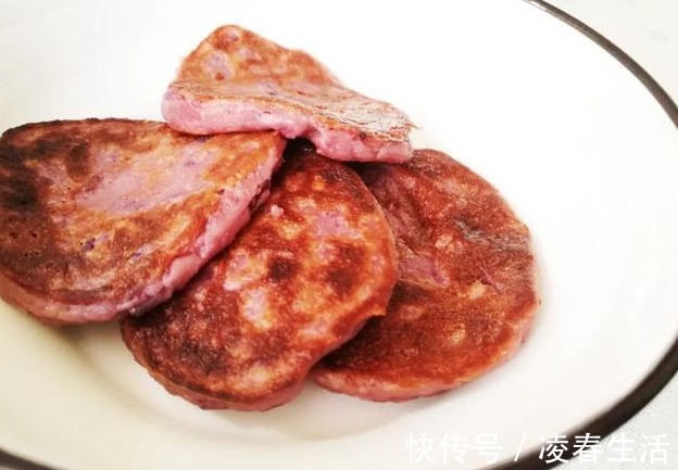 玉米|放暑假了，3个营养早餐饼可以做给孩子们吃，希望大家喜欢！