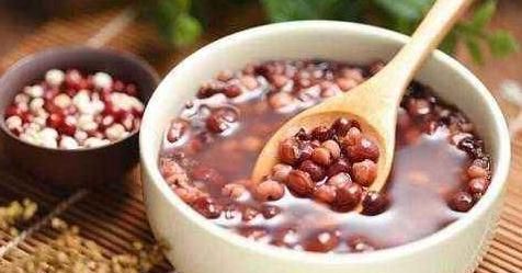 黑豆|红豆与此物一起煮,湿气没了,小腹瘦了,给身体做个大扫除