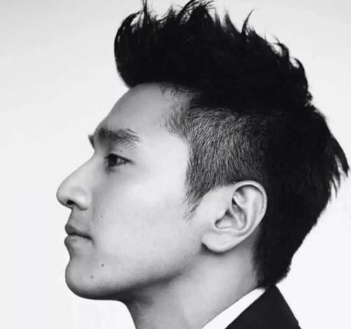 与颜值无关，让女生脸红心跳的5款男生发型！