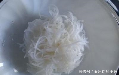 鸡蛋|10分钟就能搞定的早餐,萝卜丝鸡蛋饼