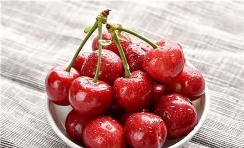 女性養(yǎng)生，常吃3種食物，補益氣血，排毒抗衰，預(yù)防婦科病