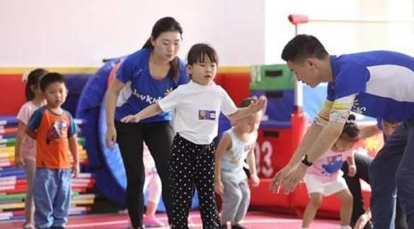 睡眠质量|孩子出现这3种情况,说明身高到了“冲刺期”,错过与大长腿无缘