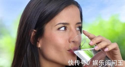 通便|为何便秘者越来越多,消化内科医生4种习惯是祸根,一定要改正