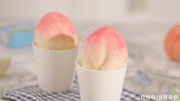 冰淇淋|你做的桃气奶酪冰淇淋,和饭店大厨相比,只差这一步