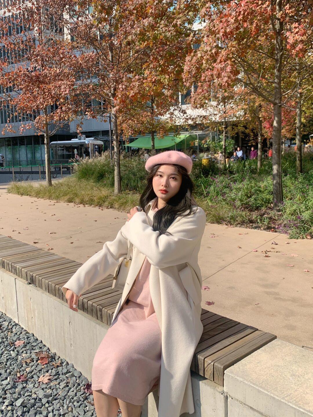 穿搭|今冬试试“针织连衣裙+大衣”的款,既有风度又有温度,绝绝子!