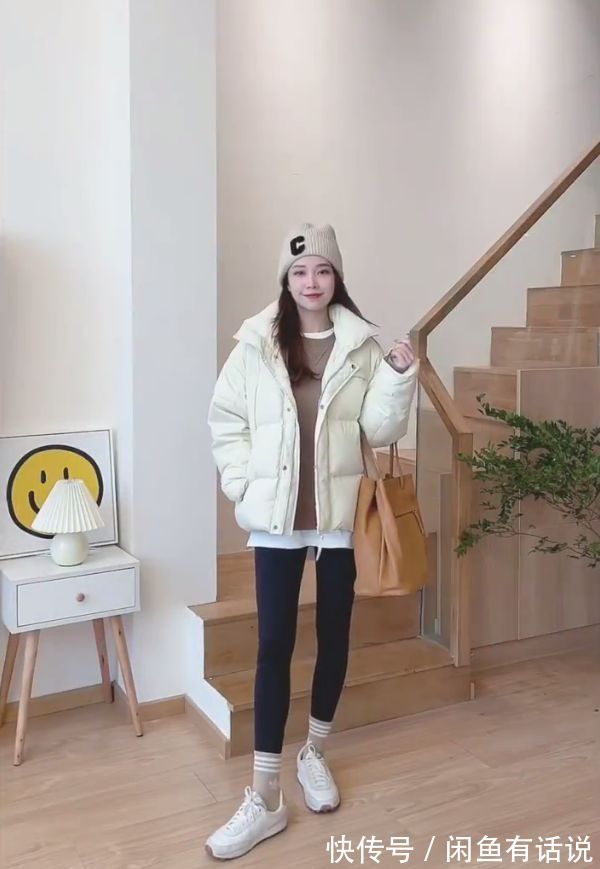 穿搭 女人过了35岁,穿羽绒服记得“3不要”,不然衣服再贵都白搭