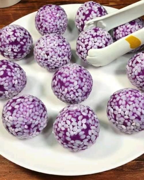 紫薯这样做，老人孩子抢着吃，简单易学，美味营养，吃了还想吃