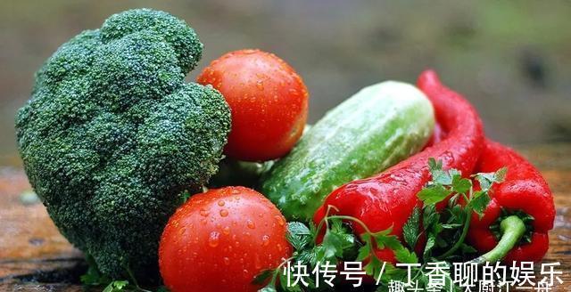 食材|大雨后，别担心菜和肉涨价，多吃这3种食材，价格便宜营养好吃