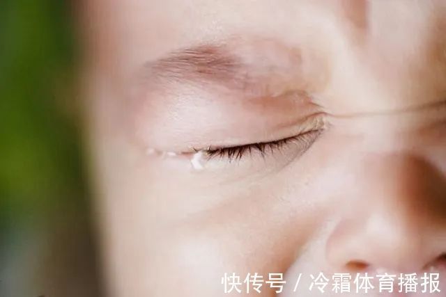 新生儿|宝宝湿疹反复太难缠,妈妈好心疼,对付宝宝湿疹弄懂这些很有必要