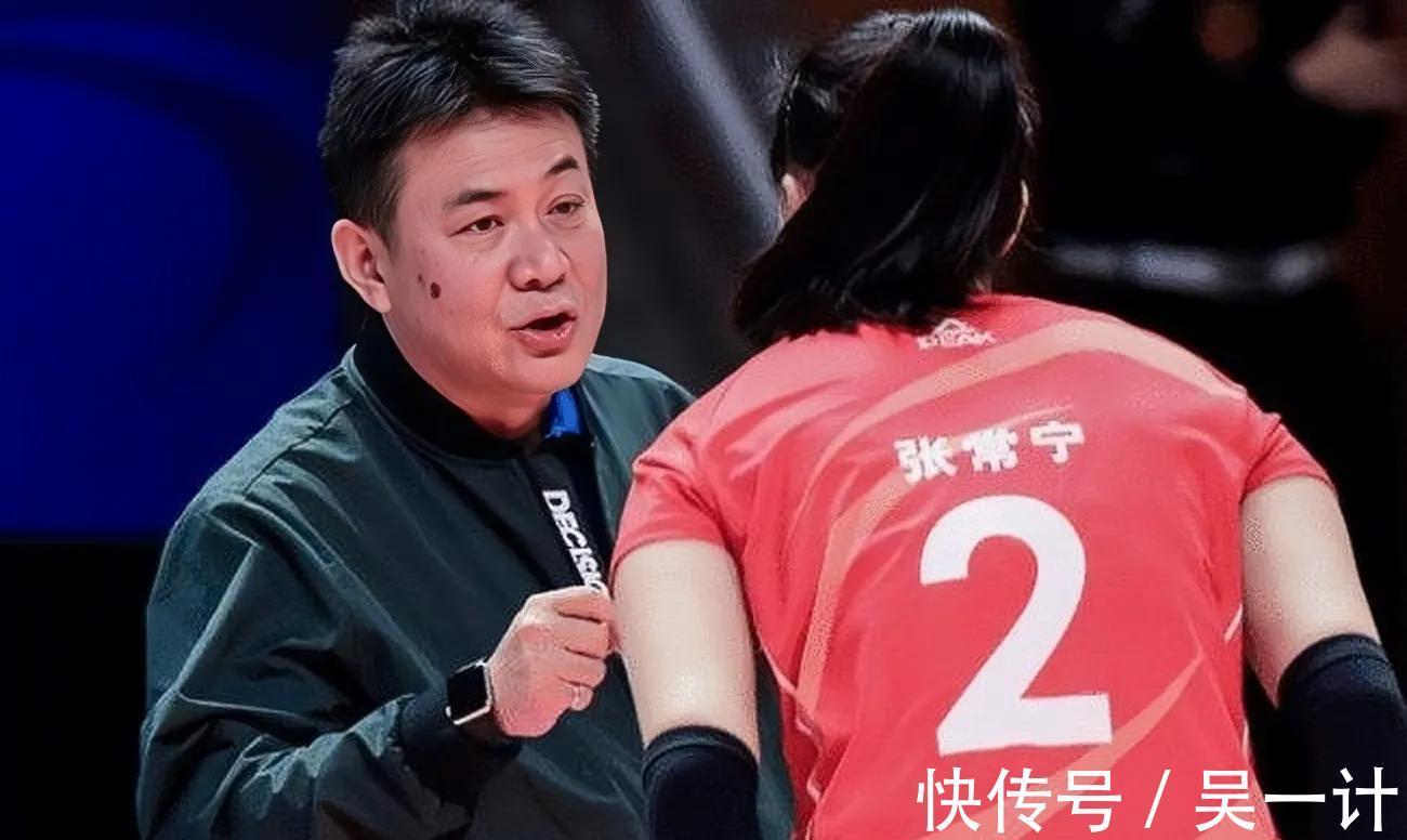 世锦赛|一姐不招,二姐也不在!女排新帅蔡斌玩哪般?个中原因早已揭晓