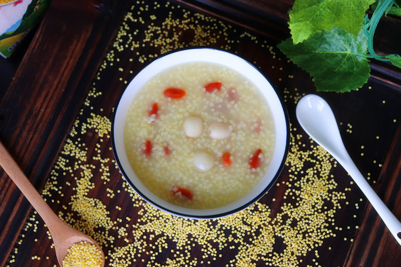 食材|煮小米粥时,多加这2种食材,浓稠香滑,清香味美,最适合秋天吃