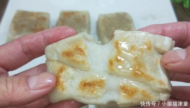 吃法|糯米粉的新吃法，1种做法2种口味，又软又糯还拉丝，8个不够吃