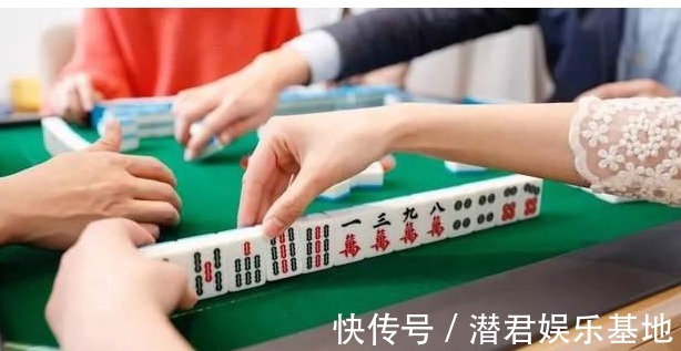 小雪|2岁男孩,口吐白沫,中毒身亡,爸爸暴打怒吼妈妈:还我儿子