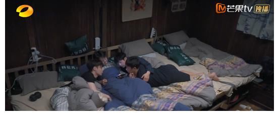 歐氣|黃磊歐氣爆棚，綜藝現場助力張藝興合出十一技能強力寶寶