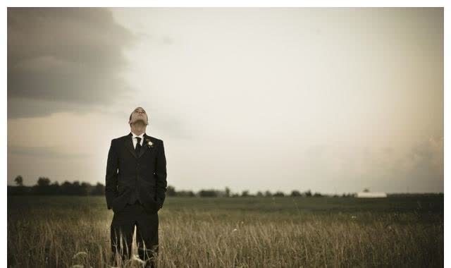 道德经!真正厉害的人,都善于清空自己的“杯子”