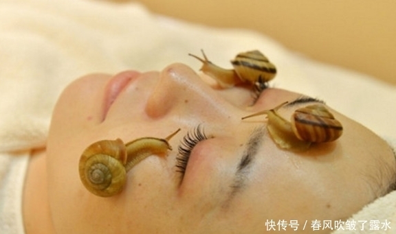 美女将蜗牛放在脸上任其爬行，5分钟后还要自掏腰包“犒赏”蜗牛