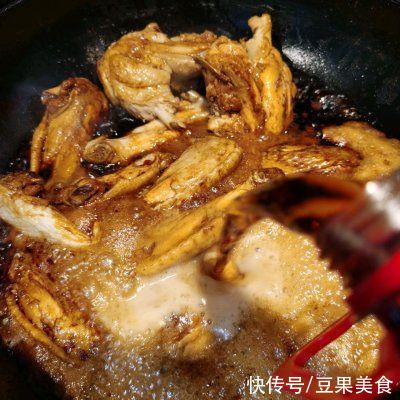 10分钟快手菜人人都爱的～可乐鸡翅，做饭不发愁
