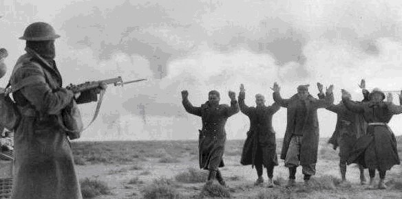 收尾|意大利“经典”一战：40万大军替德国收尾，被5万残军俘虏了13万