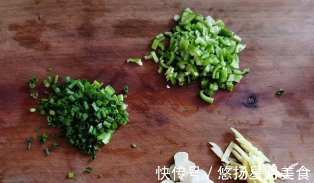 营养|家庭版炒虾干，营养十足，味道鲜美！