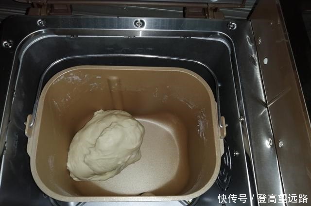 做面包总是做不好,原来这两点没做对,看你中招了没