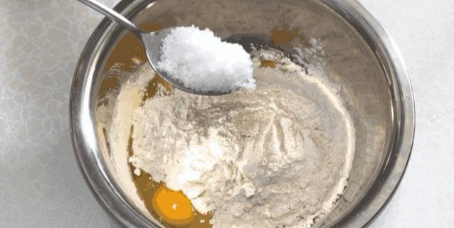 半斤面粉,3个鸡蛋,这样简单一做,比蛋糕香,爱吃面食的收藏