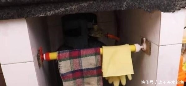 洗洁精压嘴别扔掉,装在灶台下,老妈直夸我