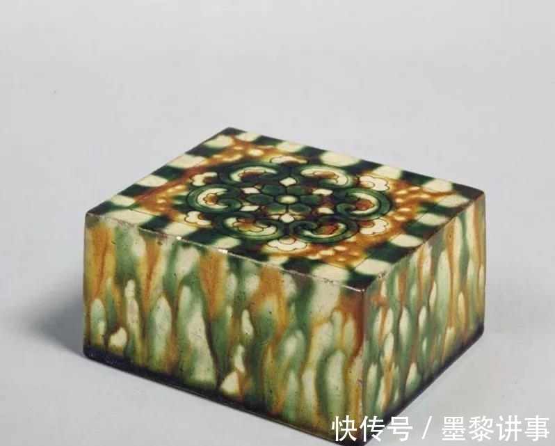 釉陶#一文读懂唐三彩:“单彩”可以是三彩,“三彩”却不一定是三彩