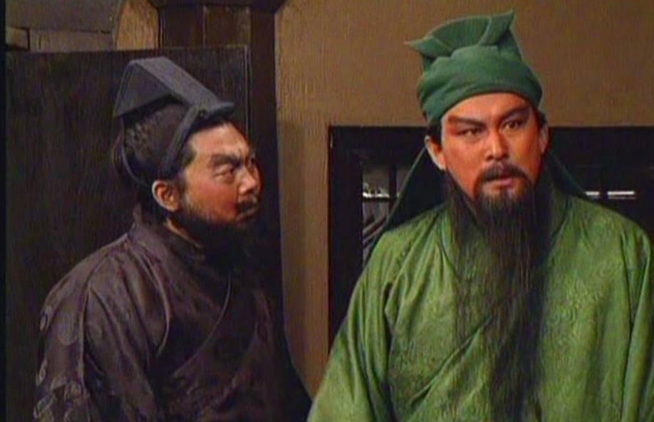 林冲$五一节老板出上联“士要翻身就得干”,想劝人加班,员工下联霸气