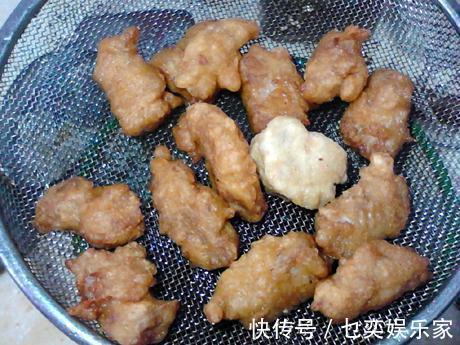 爷爷做了一辈子的炸酥肉，教给我几个小诀窍，这两步最关键