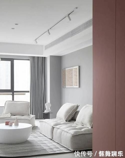 次卧书房|120㎡极简风三居室,柔和的莫兰迪配色,干净又舒服