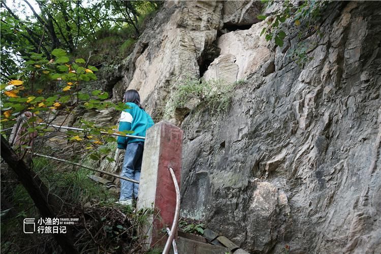 陕南|陕南秦岭自驾，老国道偶遇绝壁“悬空寺”，修建原因成谜