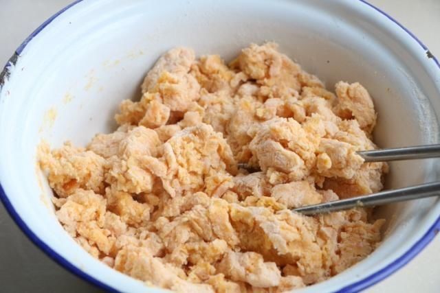  零食|过年女儿就馋这零食，不加一滴油一滴水，酥脆可口，每年都做5斤