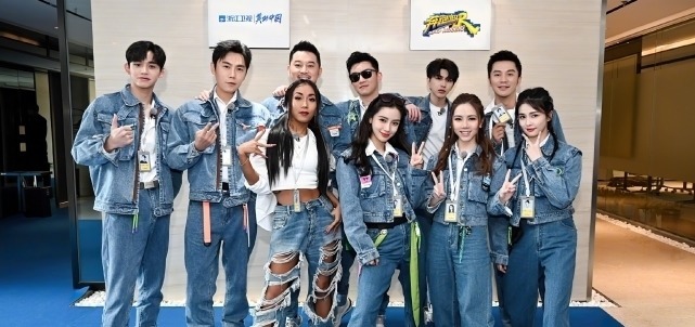 常駐嘉賓|奔跑吧:全員回歸,看baby配了什么鞋?是對(duì)宋雨琦最大尊重