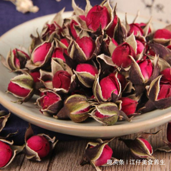 说到玫瑰|玫瑰花泡水喝,是女性的福音,睡前喝一杯,调节睡眠,一觉到天亮